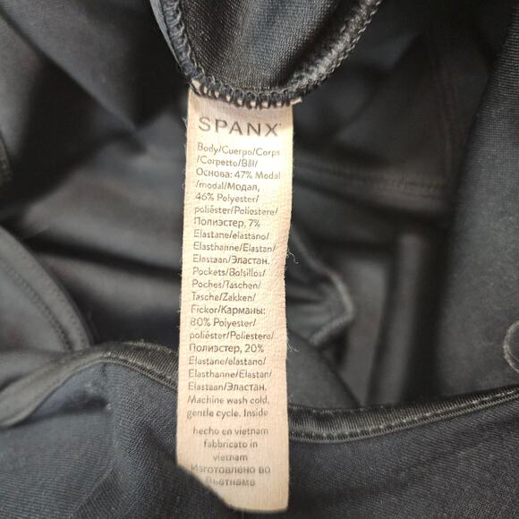 SPANX AirEssentials Sleeveless Jumpsuit Black Sz Small - Picture 8 of 9